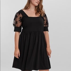 Vero Moda Curve Organza Dress